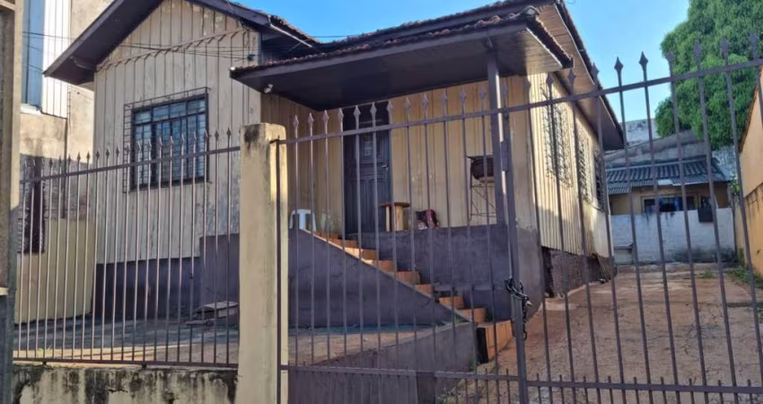 Casa com 3 quartos  à venda, 288.00 m2 por R$400000.00  - Jardim Agari - Londrina/PR
