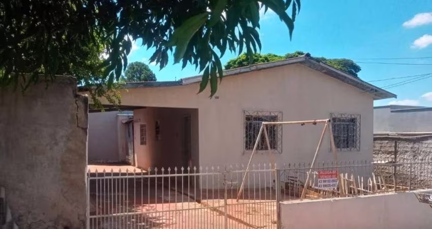 Casa com 3 quartos  à venda, 91.00 m2 por R$190000.00  - Vila Brasil - Arapongas/PR