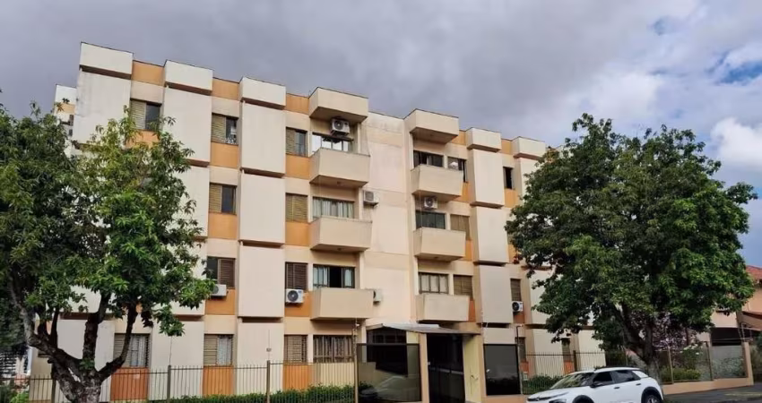 Apartamento com 3 quartos  à venda, 57.64 m2 por R$390000.00  - Champagnat - Londrina/PR