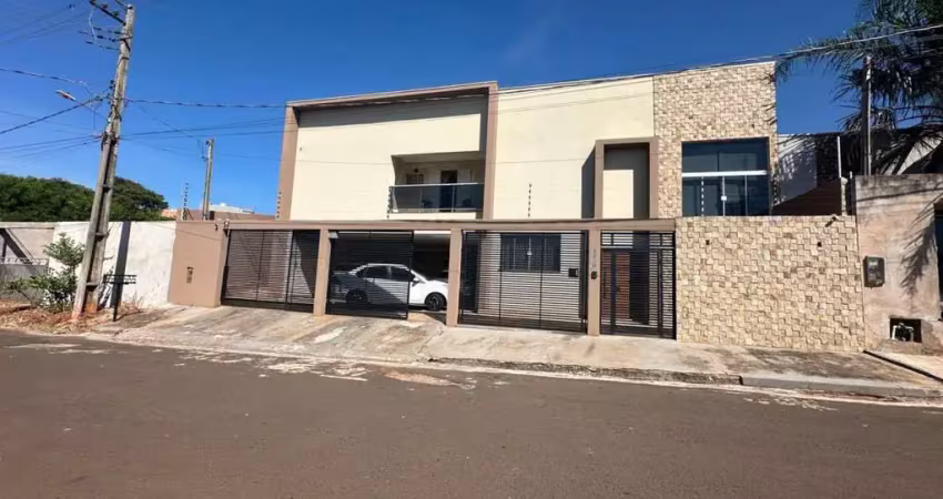 Casa com 3 quartos  à venda, 400.00 m2 por R$950000.00  - Centro - Cornelio Procopio/PR