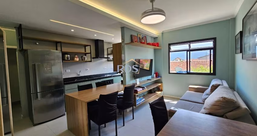 Apartamento à venda ou locação mobiliado em Praia Grande-SP, bairro Real! 1 quarto, 1 suíte, 2 salas, 2 banheiros, 1 vaga, 45m².