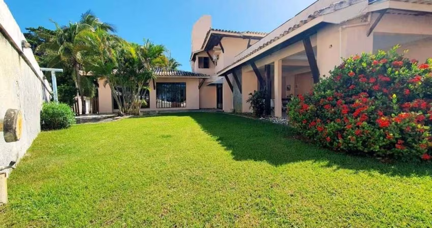 Casa Alto Padrão em Av. Praia de Itapoan