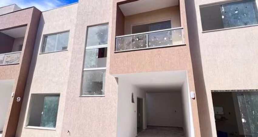 Casa à venda no bairro Vila Praiana em Lauro de Freitas/BA