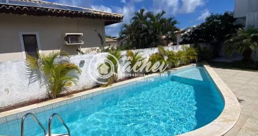 Casa de Condomínio 4/4 à venda na Av. Priscila Dutra
