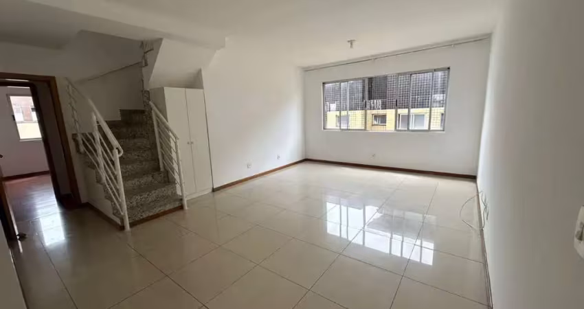 Cobertura exclusiva no castelo: vista, conforto e condições imperdíveis!