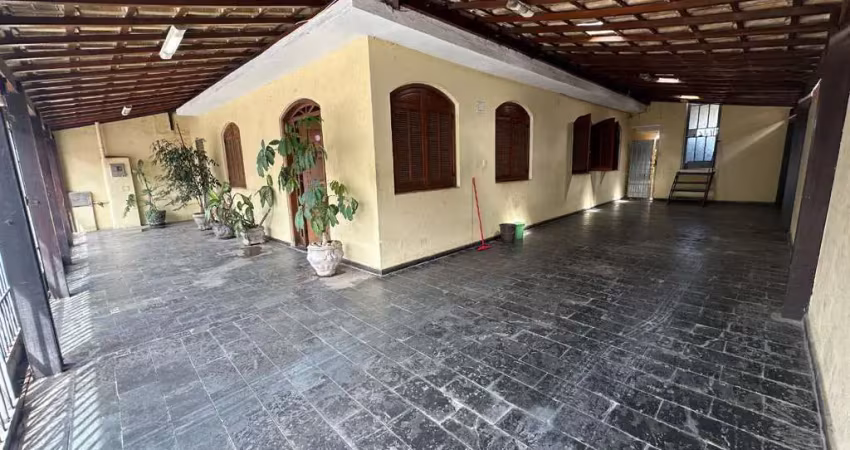 Casa com 2 quartos à venda na Santa Terezinha, Belo Horizonte 
