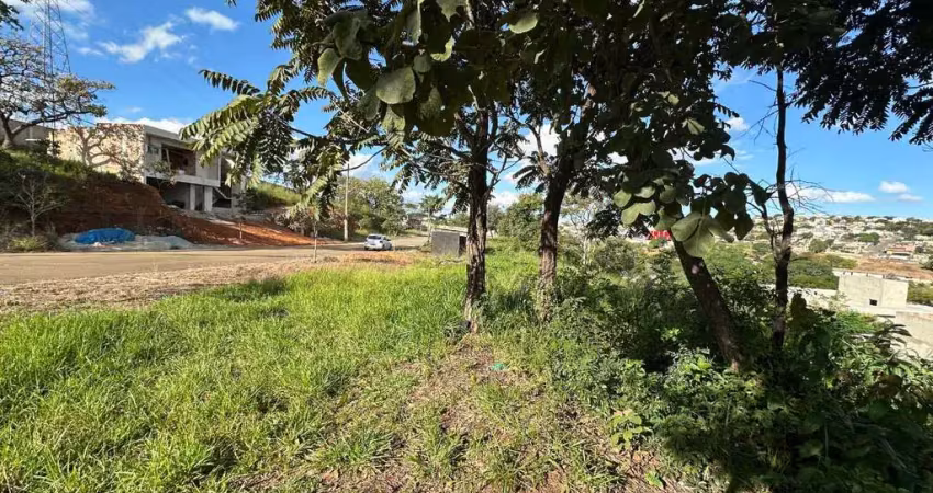Terreno à venda no Campinho, Pedro Leopoldo 