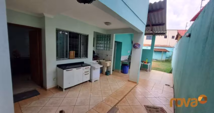 Casa com 3 quartos à venda na Sucupira Esq C/ Rua Jequitibá, 1, Santa Genoveva, Goiânia
