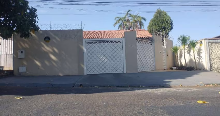 Casa com 4 quartos à venda na C 179, 100, Jardim América, Goiânia