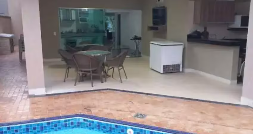 Casa em condomínio fechado com 3 quartos à venda na Das Hortênsias Qd 04 Lt 32, 32, Jardins Lisboa, Goiânia