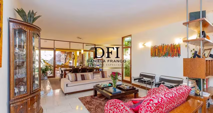 Casa com 4 quartos à venda na Bernarda Luis, 68, Alto de Pinheiros, São Paulo