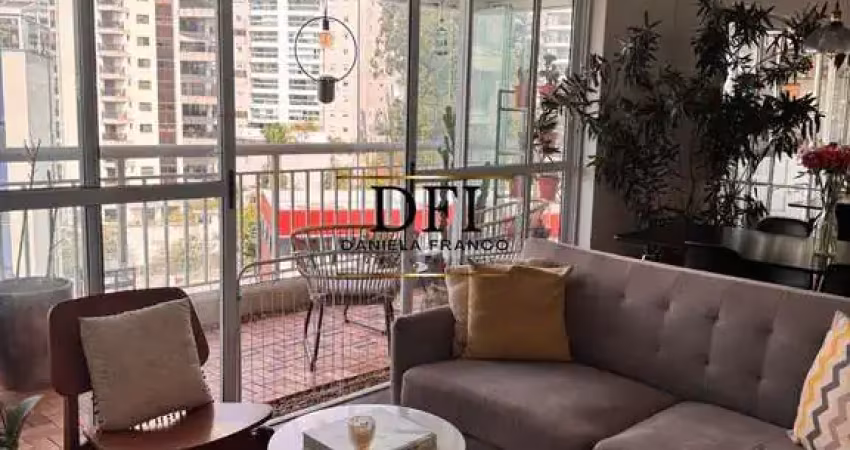 Apartamento com 3 quartos para alugar na Rua Antônio Aggio, 1005, Vila Andrade, São Paulo