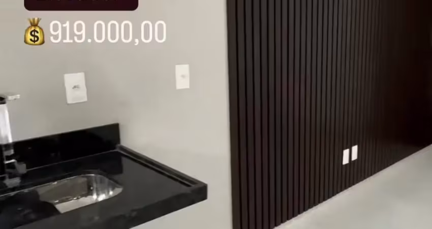 Area privativa cabral contagem grande igual casa luxo de 950 por 919k nova