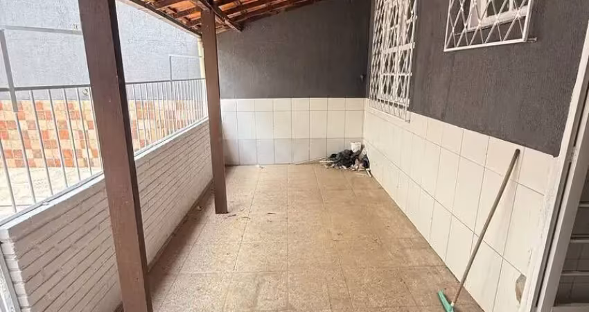 Casa com 2 quartos à venda na Rua Álvaro Martins, 379, Dona Clara, Belo Horizonte