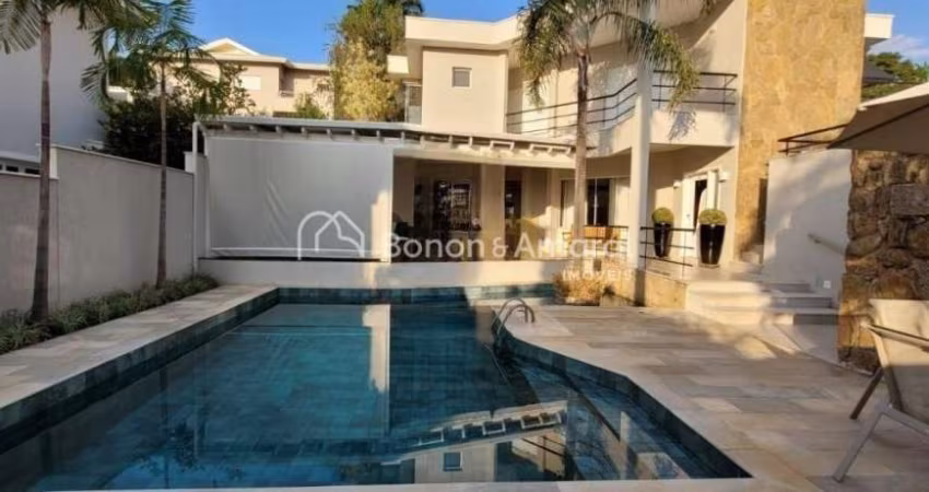 Casa de condomínio com 343 m² e 4 quartos