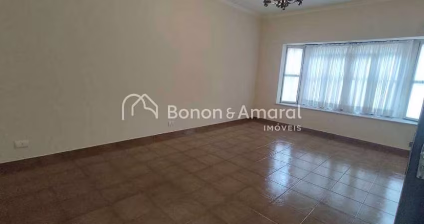 Casa com 308 m² e 3 Quartos