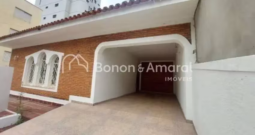 Venda de casa com 3 quartos sendo 1 suíte 3 banheiro em 168m² no jardim flamboyant