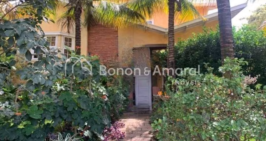 Casa com 340 m² à venda
