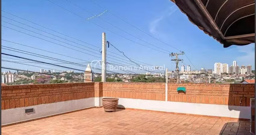 Confortável Casa à Venda no Vila Nogueira, Campinas