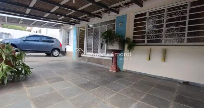 Casa à venda com 284 m² na Vila Nogueira - Campinas/SP