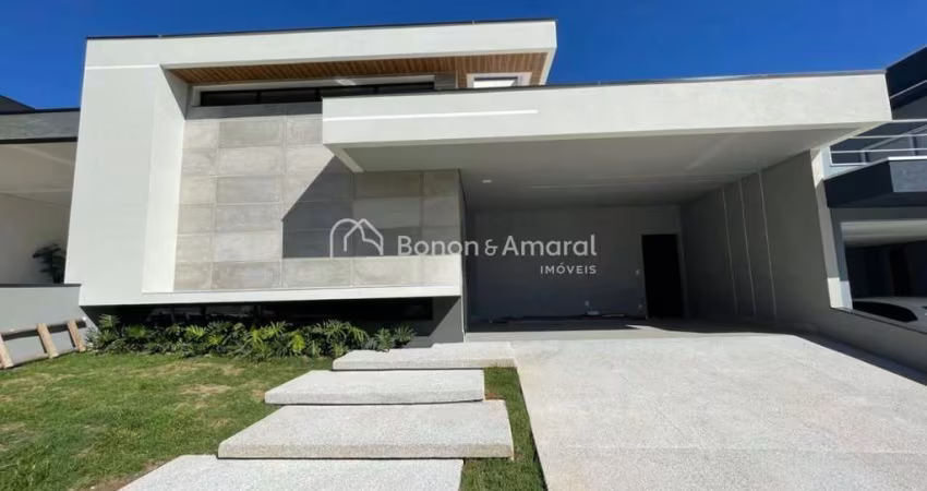 Casa Térrea Nova com Piscina e 3 Suítes no Condomínio Mont Alcino, Valinhos