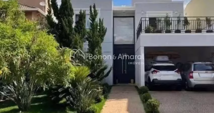 Casa moderna e sofisticada com 4 suítes e espaço multiuso no térreo