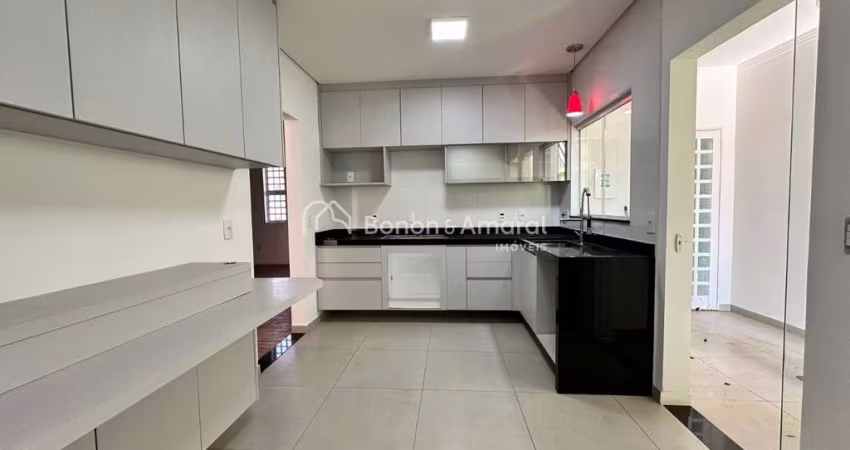 Sobrado para locação 04 quartos Condomínio Okinawa, bairro Parque Brasil 500 - Paulínia