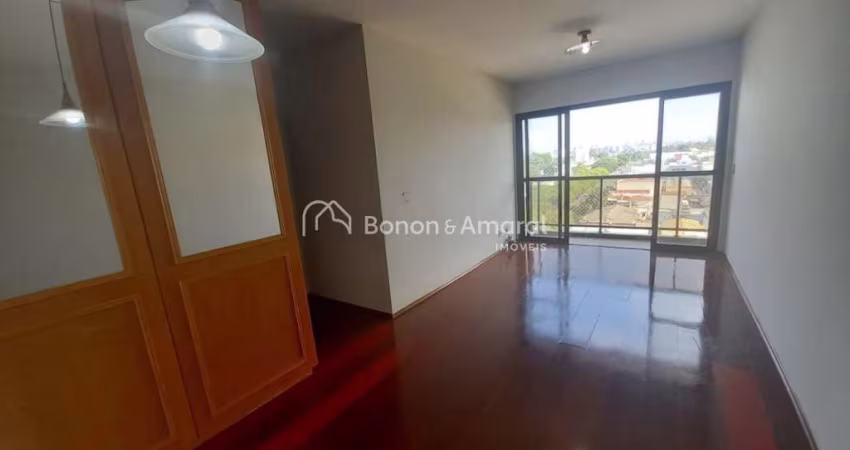 Amplo Imóvel com Vista Panorâmica em Localização Privilegiada