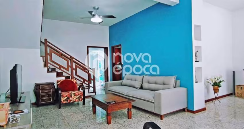 Casa em condomínio fechado com 3 quartos à venda na Rua Itacuruçá, Tijuca, Rio de Janeiro