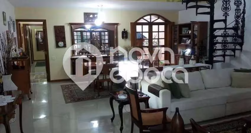 Casa com 4 quartos à venda na Rua Canavieiras, Grajaú, Rio de Janeiro
