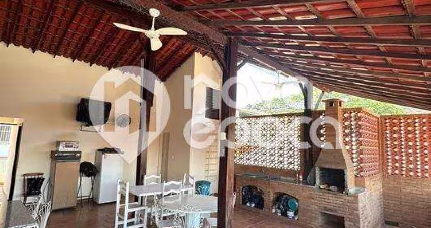 Casa em condomínio fechado com 5 quartos à venda na Rua Batovi, Vila Kosmos, Rio de Janeiro