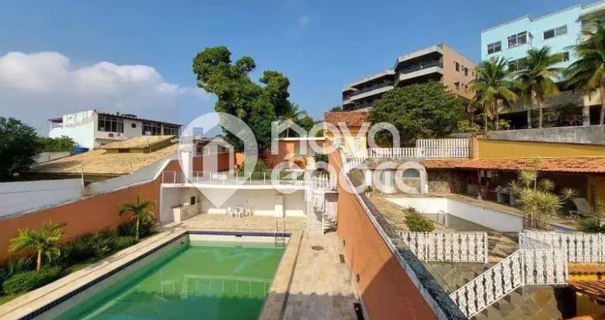 Casa em condomínio fechado com 6 quartos à venda na Rua Severiano da Fonseca, Jardim Guanabara, Rio de Janeiro