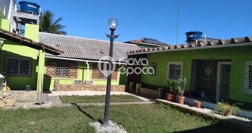 Casa com 3 quartos à venda na Avenida Governador Roberto Silveira, Costazul, Rio das Ostras