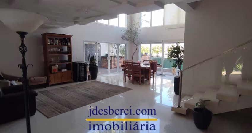 Casa / Sobrado em Condomínio no Palm Park em Holambra