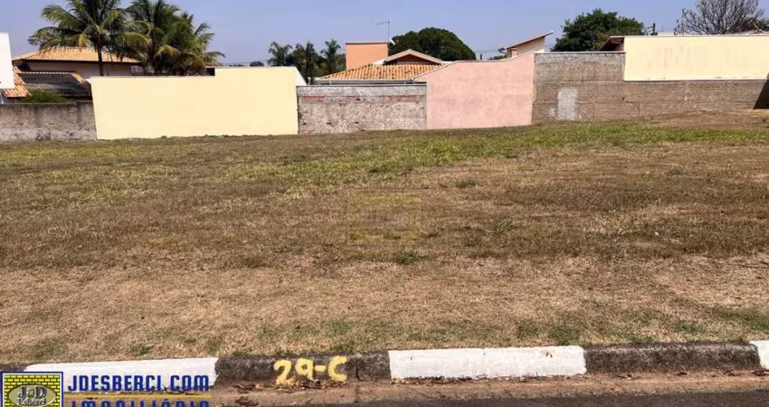 Terreno em Condomínio no Residencial Nova Holanda em Holambra
