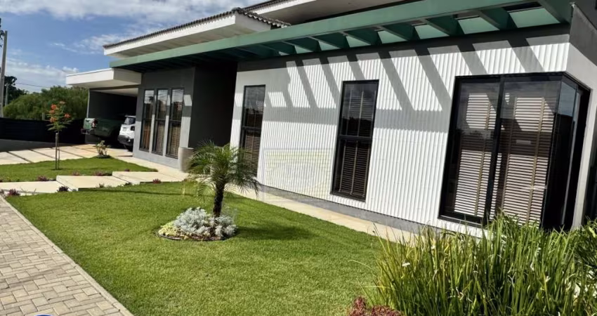 Casa / Sobrado em Condomínio no Residencial Portal do Sol em Holambra