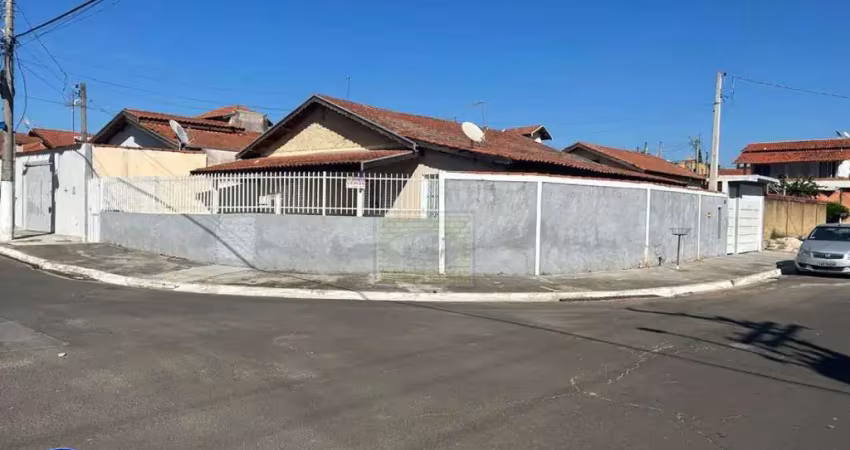 Casa com 2 quartos à venda na Massaranduba, 28, Jardim Flamboyant, Holambra