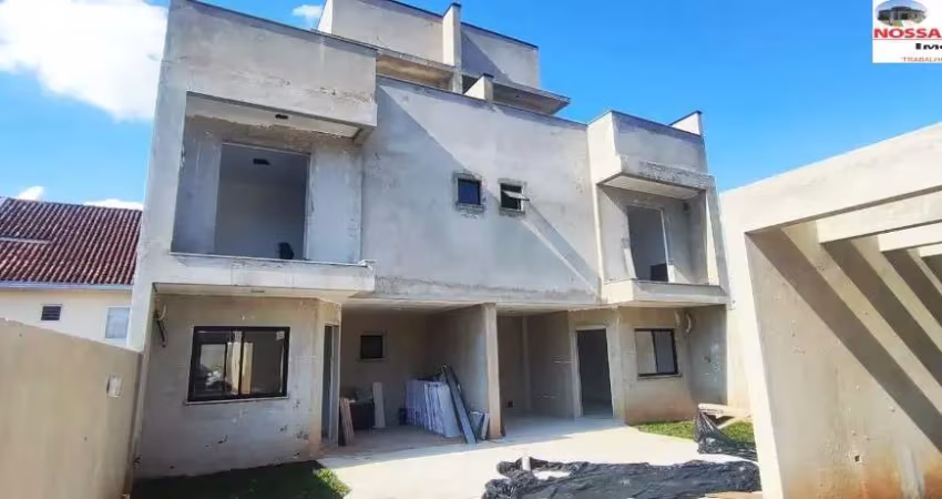 TRIPLEX A VENDA NO BAIRRO UBERABA, PRÓXIMO AO CLUBE NIKEI