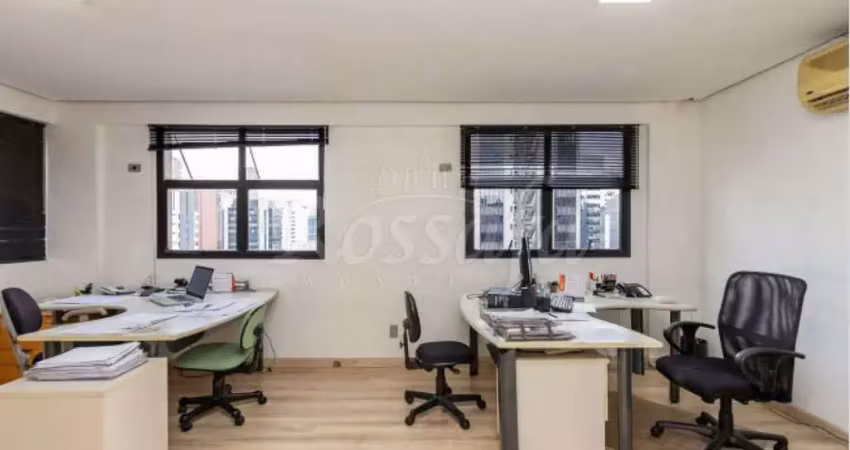 Sala comercial com 12 salas à venda na Vila Nova Conceição, São Paulo 