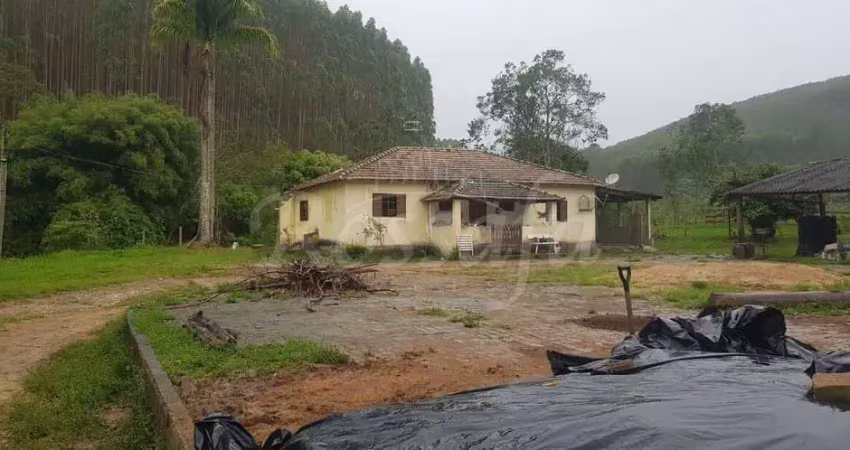 Fazenda à venda na Zona Rural, Paraibuna 
