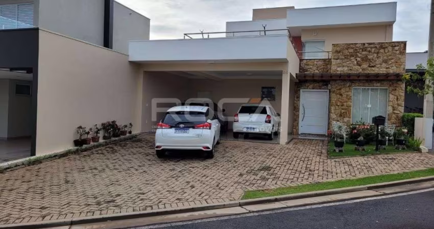 Casa de alto padrão com 3 dormitórios em condomínio exclusivo em São Carlos