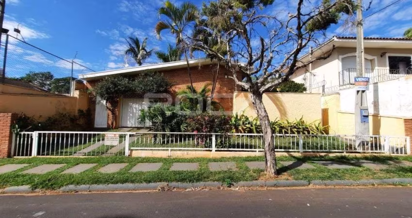 Casa de alto padrão com 3 dormitórios no Parque Santa Mônica