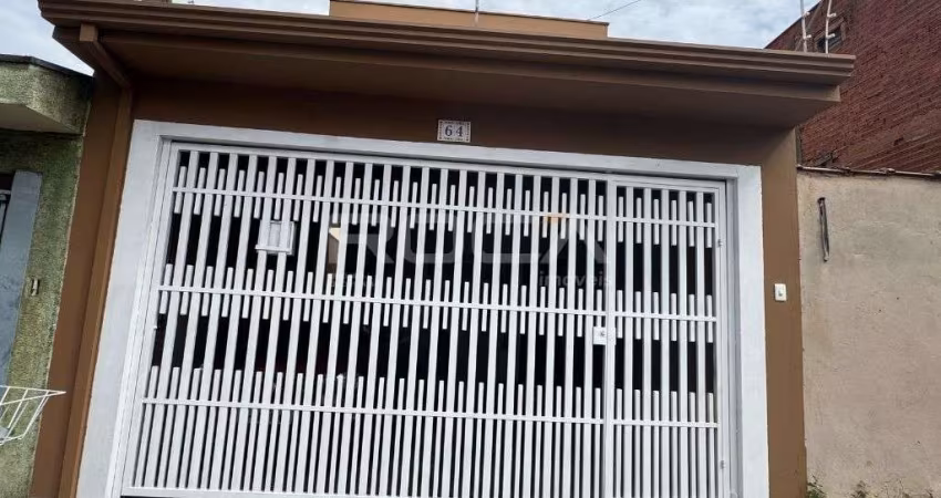 Casa à venda em São Carlos, bairro Romeu Tortorelli - 2 dormitórios, garagem coberta e muito mais!