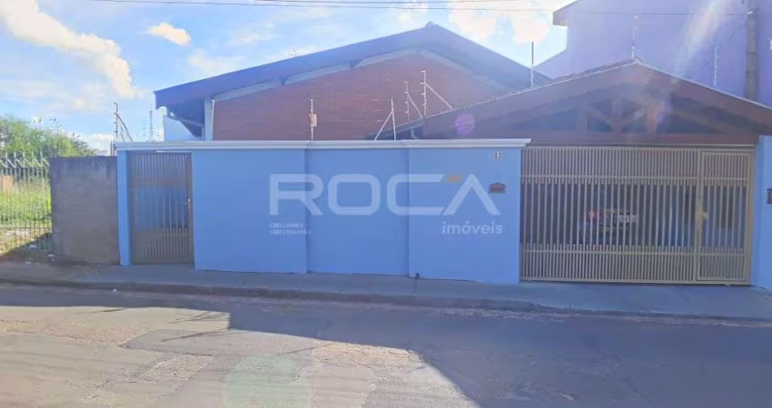 Casa Padrão à venda na Vila Arnaldo, São Carlos - 2 Dormitórios, Churrasqueira e Edícula