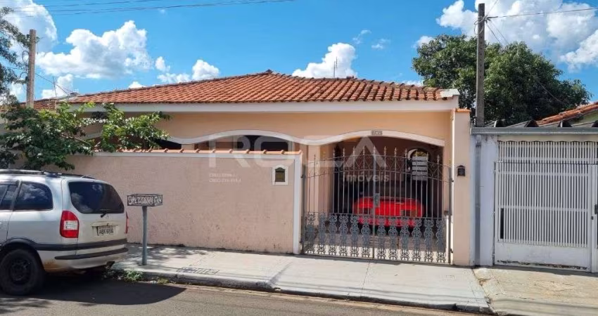 Casa à venda no bairro Jardim Paulista em São Carlos: 03 dormitórios e edícula