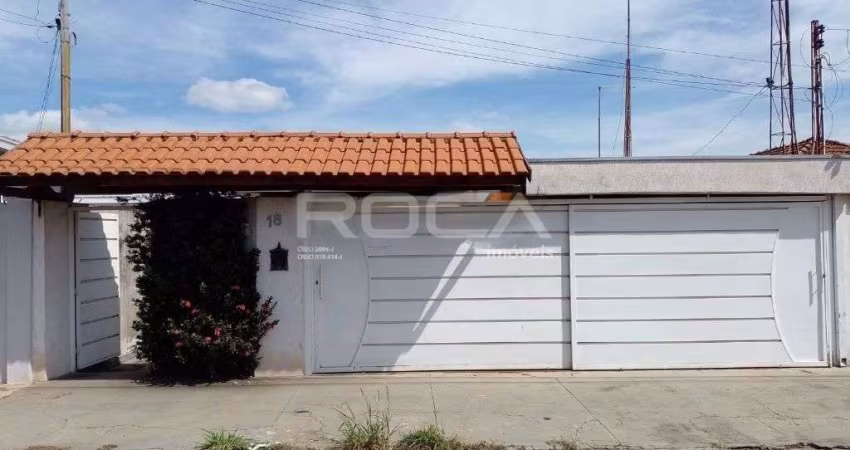 Charmosa casa padrão com edícula e churrasqueira em Jardim Mariana, Ibate