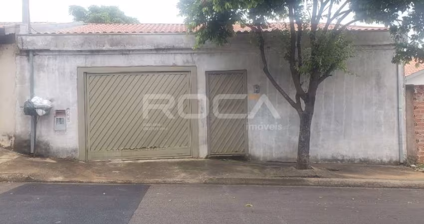 Casa térrea com 2 dormitórios e churrasqueira no bairro Zavaglia em São Carlos