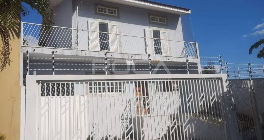 Sobrado à venda no Jardim Paraíso, São Carlos: 3 dormitórios, suíte e closet!