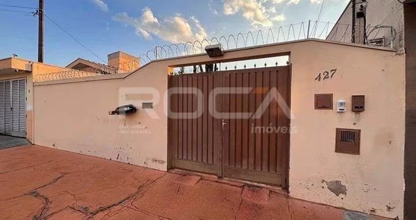 Casa à venda no bairro Jardim Munique, São Carlos - Com 2 dormitórios e suíte!