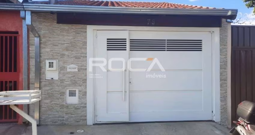 Casa à venda no bairro Cidade Aracy, São Carlos - 2 dormitórios e 2 garagens!